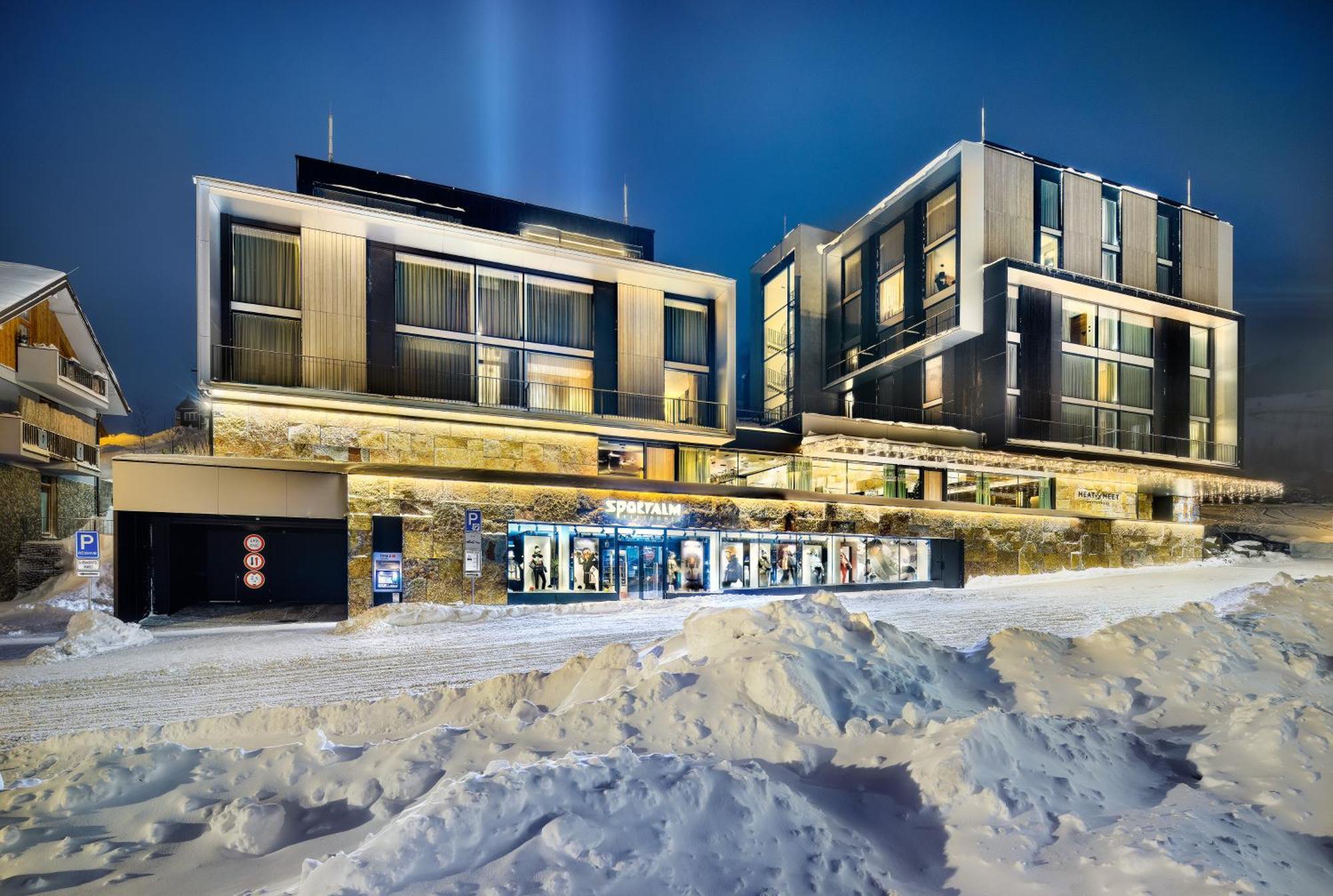 Grand Hotel Hradec Pec pod Snezkou Exterior foto
